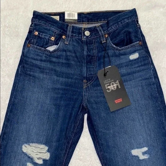 Levi's® Premium501® ORIGINAL CROPPED WOMENS JEANS